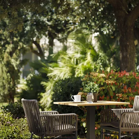 فندق فالامار أرغوسي 4*