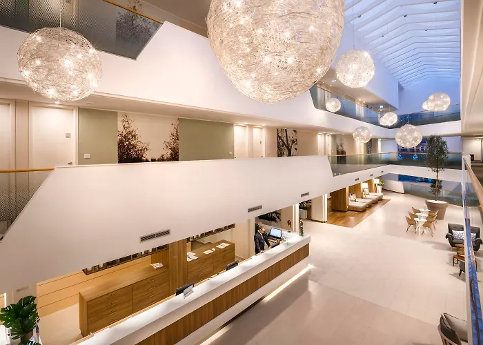 瓦拉马尔阿戈西酒店 酒店 4*